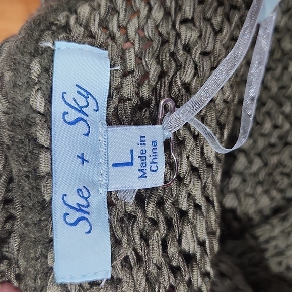 SHE +Sky oversized knit sweater women's size large olive with white stripes. NWT - Picture 4 of 5